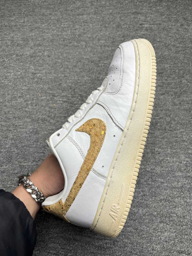 95新 NIKE/耐克 休闲鞋 95新 烁/ 42.5码 / af1 软木塞
