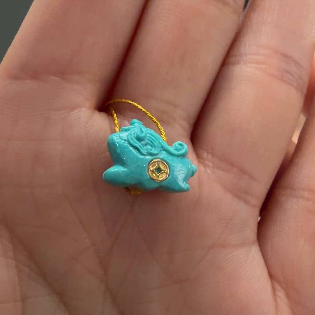 绿松石未镶嵌颈饰