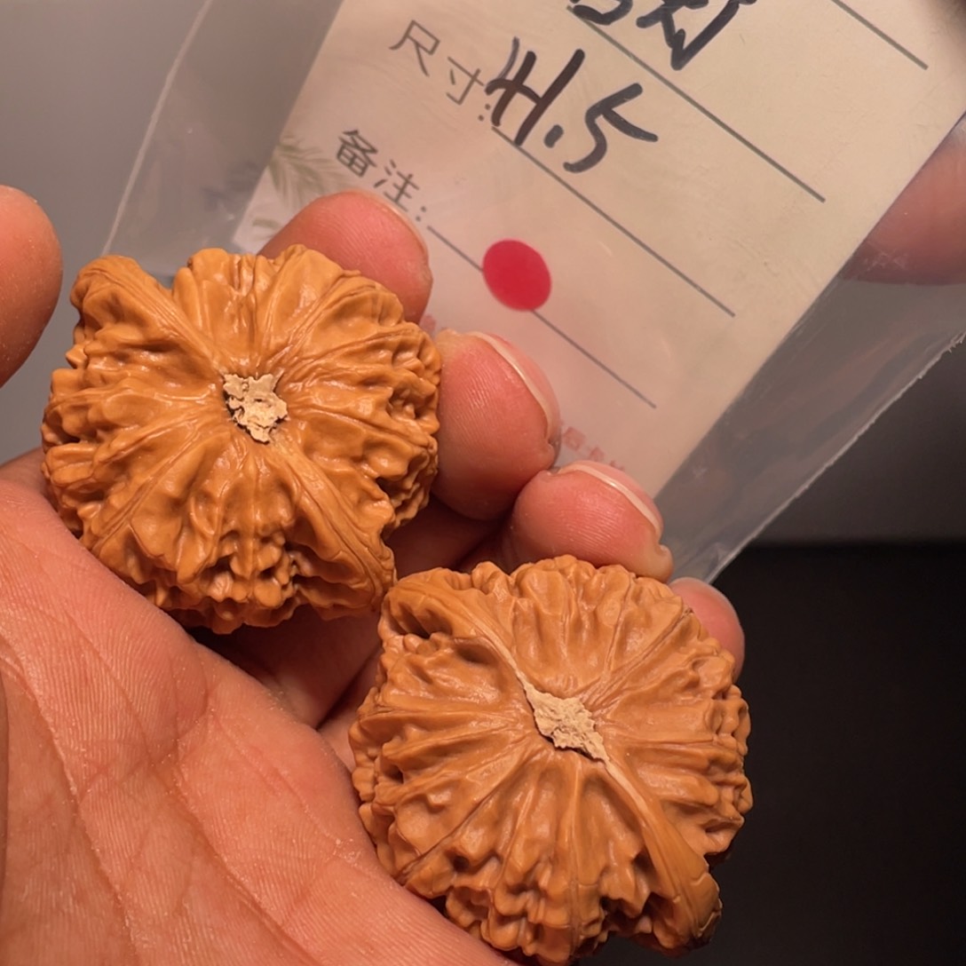 文玩核桃吊坠文玩核桃