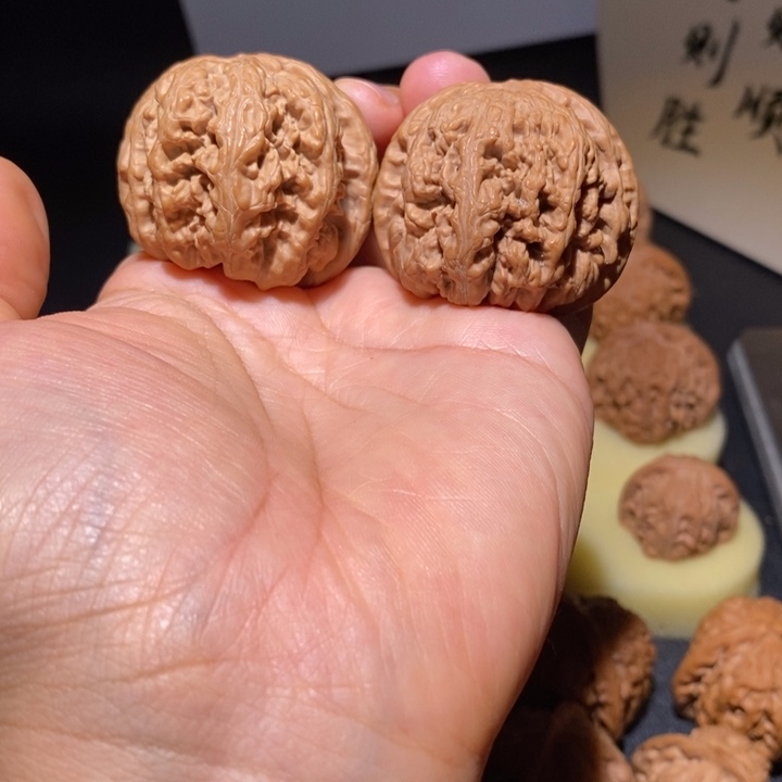 文玩核桃吊坠大粗筋42