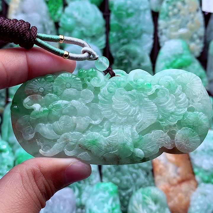 翡翠吊坠(不含链)未镶嵌