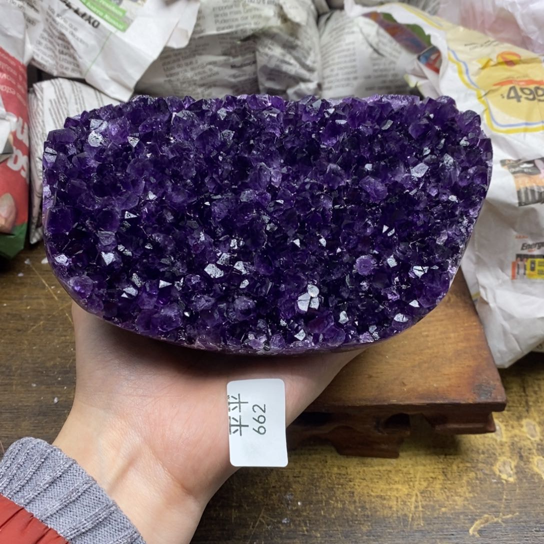 紫晶乌拉圭未镶嵌