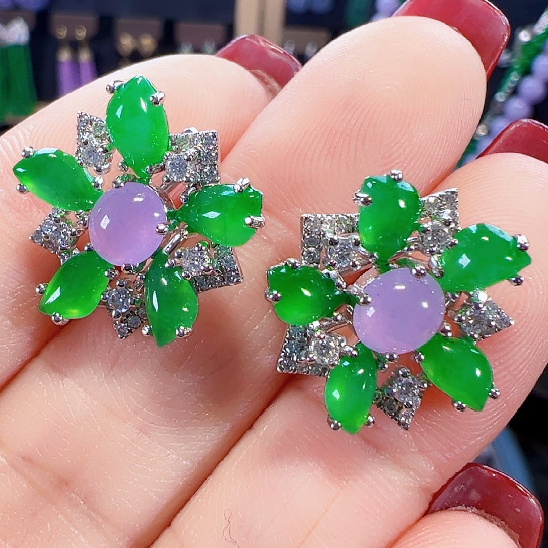 翡翠18K金镶嵌耳饰签收后24小时鉴赏期