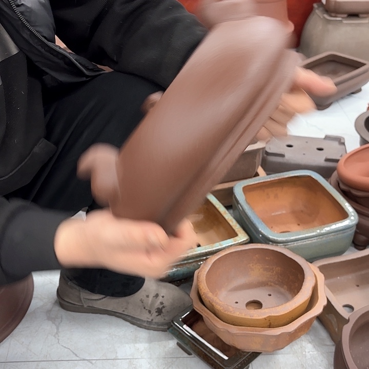 紫砂花盆紫砂的颜色很好看