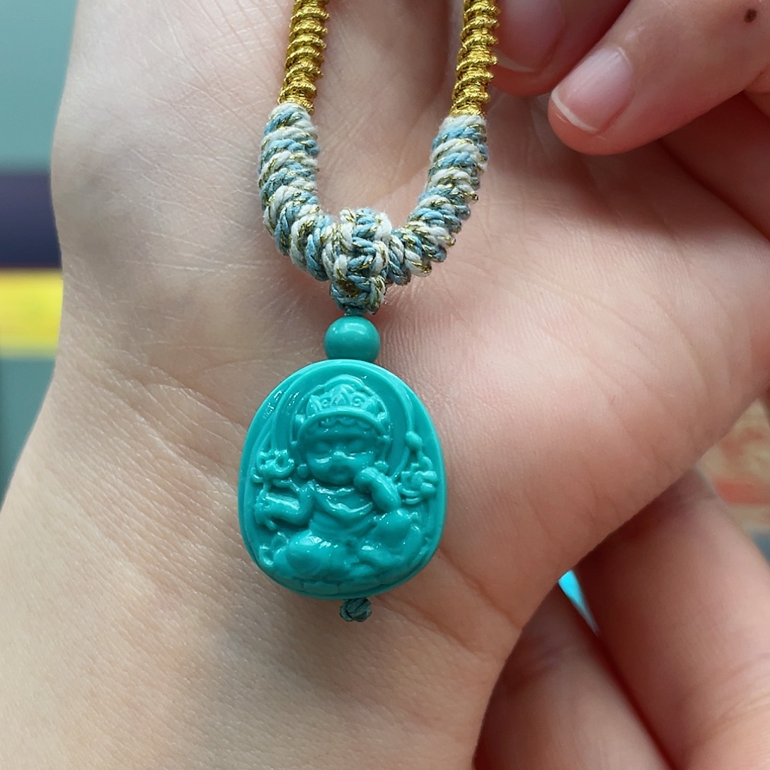 绿松石颈饰未镶嵌