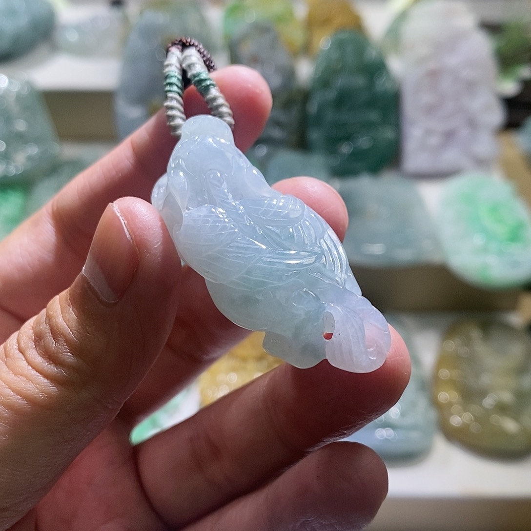 【闪购商品】翡翠颈饰未镶嵌貔貅