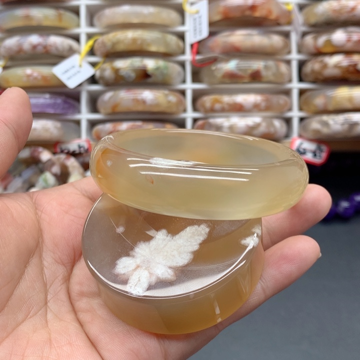 玛瑙/玉髓手镯未镶嵌57.8