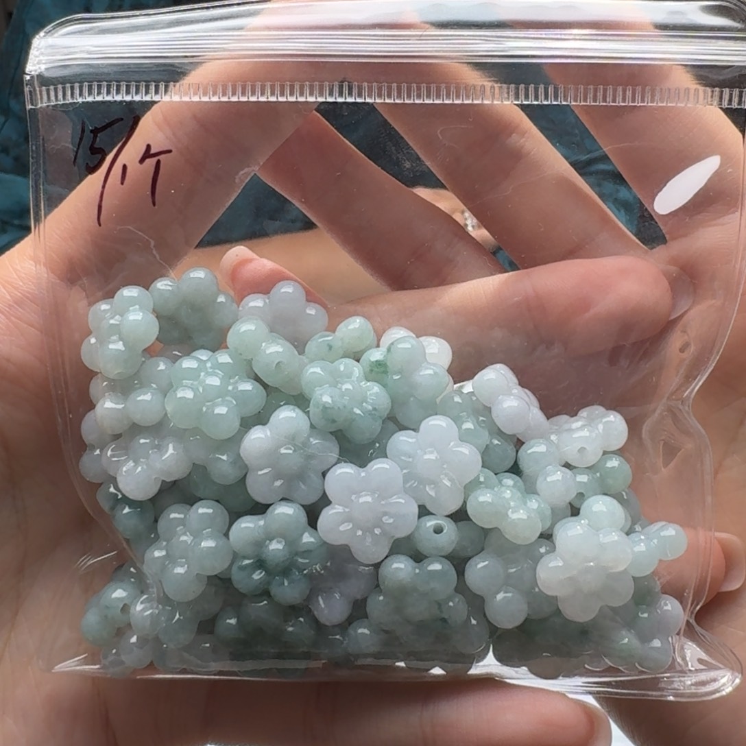 未镶嵌挂件翡翠福利1个，不包邮，拍一单邮费发货