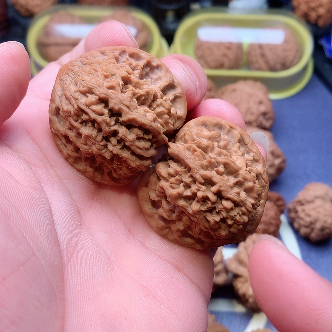 文玩核桃把件满天星