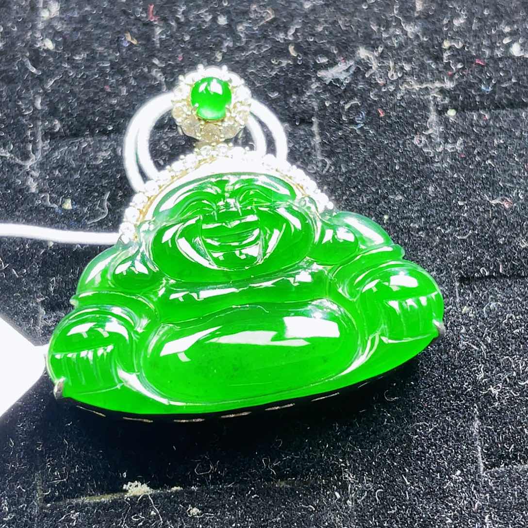 翡翠颈饰未镶嵌97，