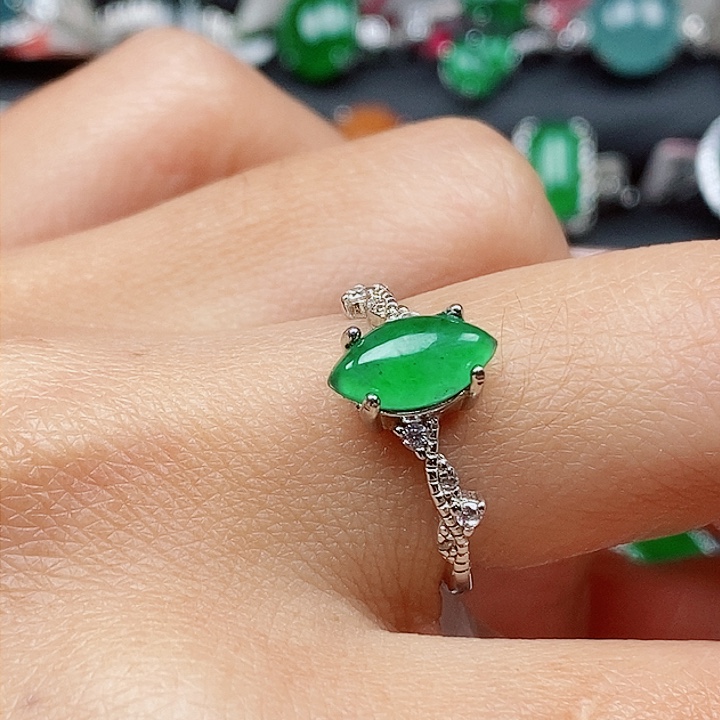 翡翠戒指银S925镶嵌戒指