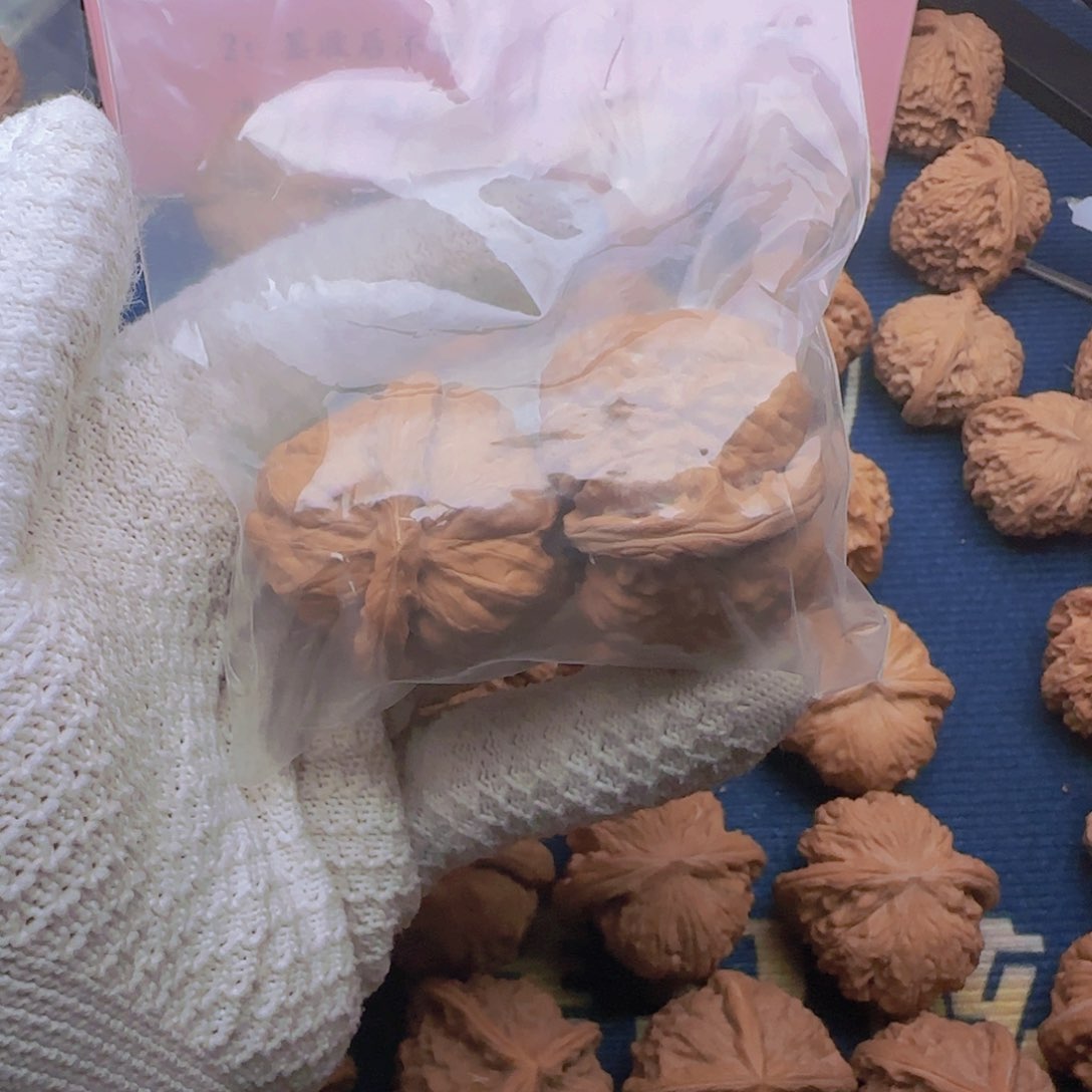 ㅤ***1全品无修精品蛤蟆头