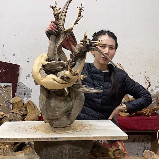 轩***龙柏木我们都是好孩子