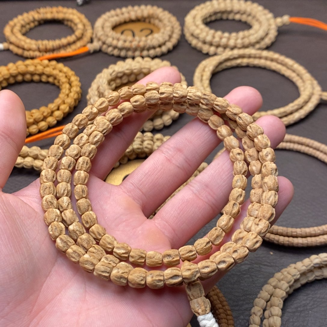 柏香籽/百香籽吊坠阜***哥