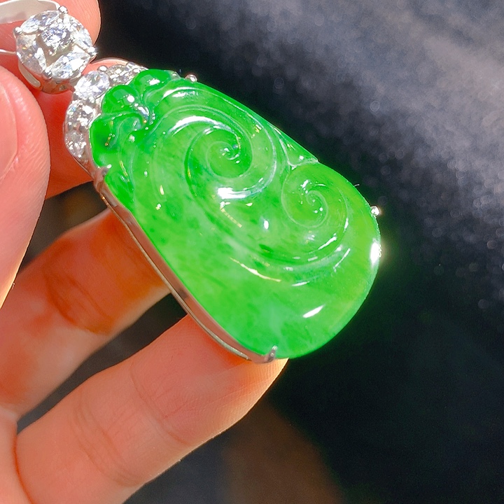 【闪购商品】翡翠颈饰银S925镶嵌翡翠