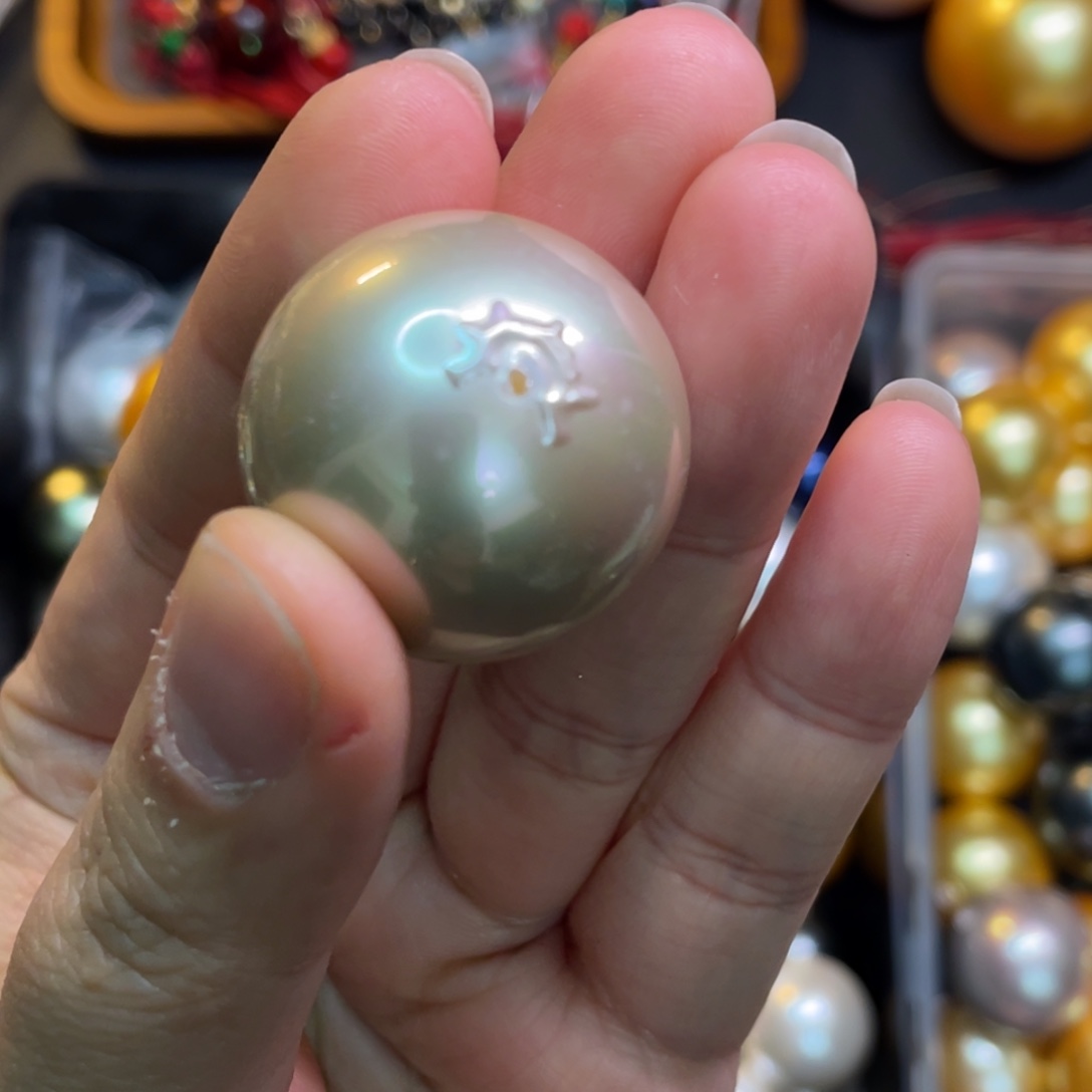 30mm贝珠瑕疵一颗刀马旦配珠无退换