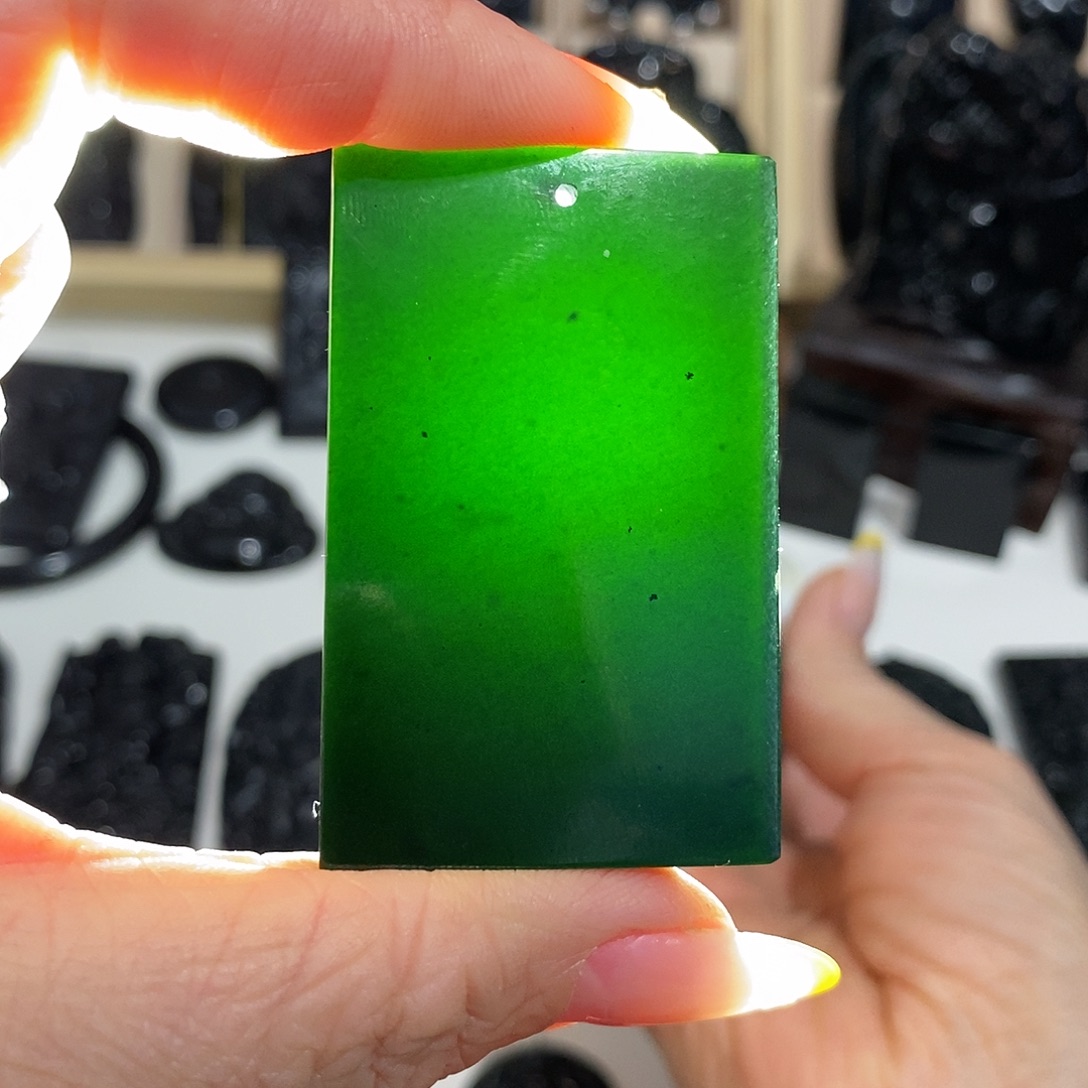 岫玉未镶嵌纯天然岫玉颈饰