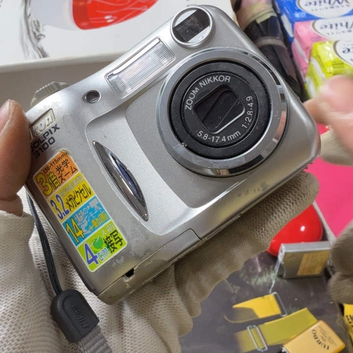 F*中古商品，瑕疵品，不保好坏。724
