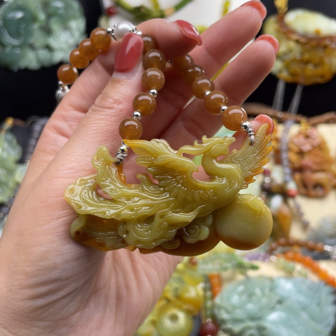 未镶嵌蛇纹石玉颈饰