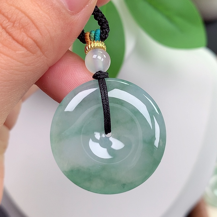 翡翠未镶嵌颈饰平安扣 27.5x5.0mm