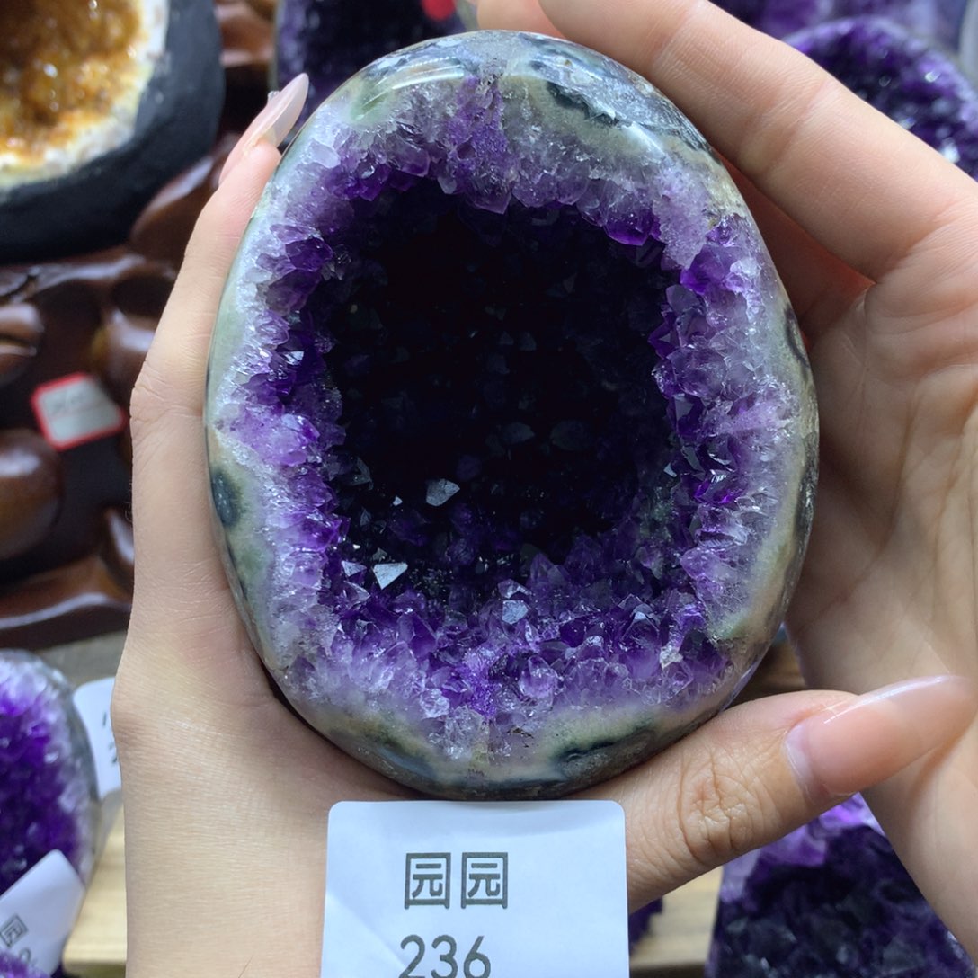 紫晶大型摆件（非配饰）未镶嵌