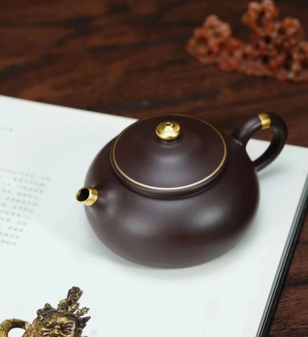 茄皮紫泥精工寒江130cc紫砂茶壶