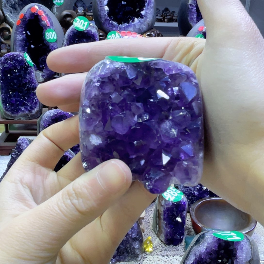 紫晶摆件未镶嵌紫水晶