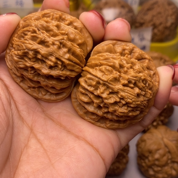 文玩核桃把件43四座楼