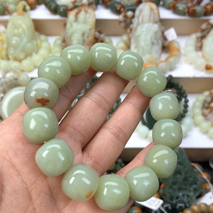 【闪购商品】透闪石质玉手串未镶嵌