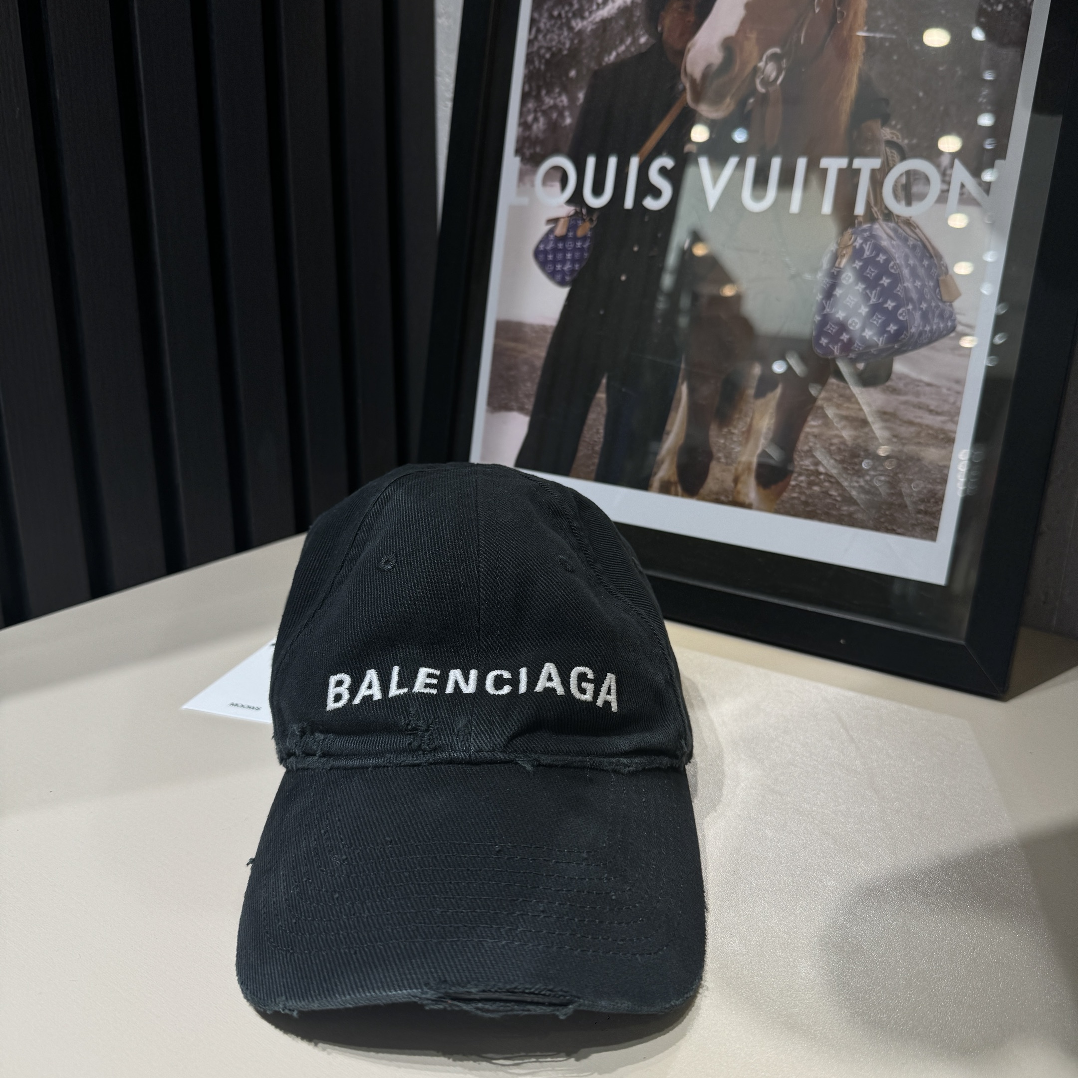 95新 Balenciaga/巴黎世家 黑色徽标 鸭舌帽 74625195