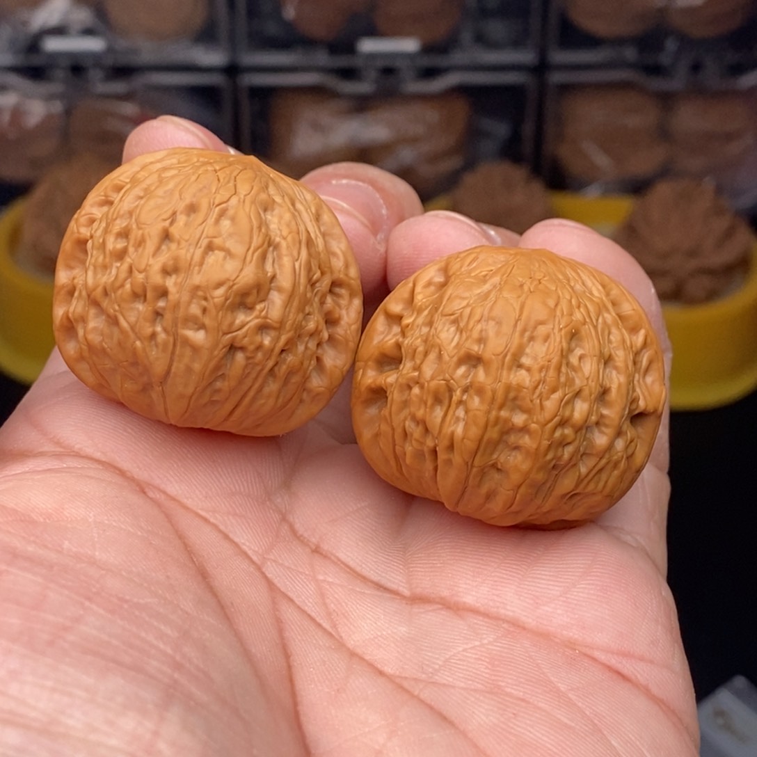 核桃把件 35左右铁锤