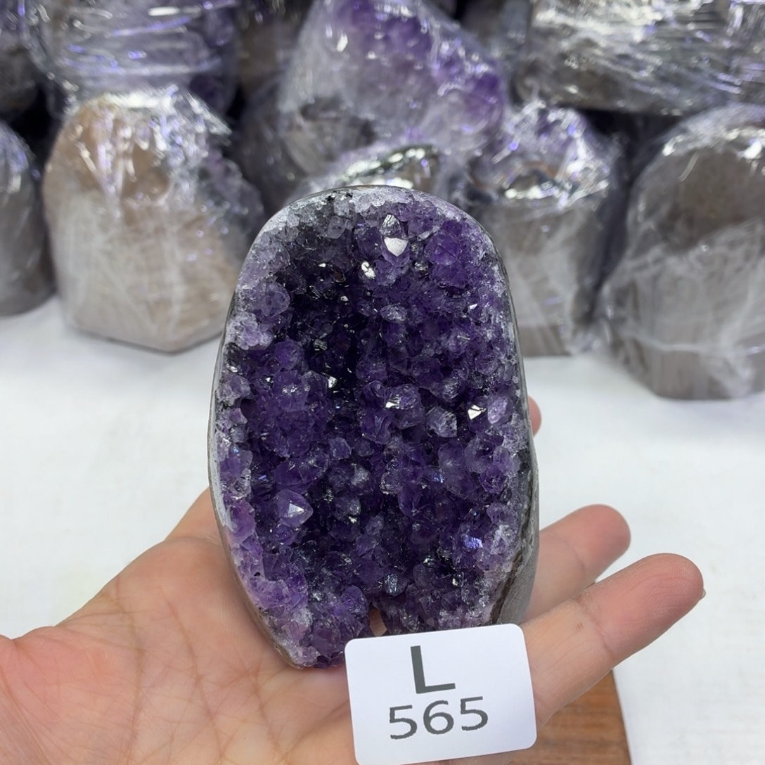 水晶摆件未镶嵌天然紫水晶