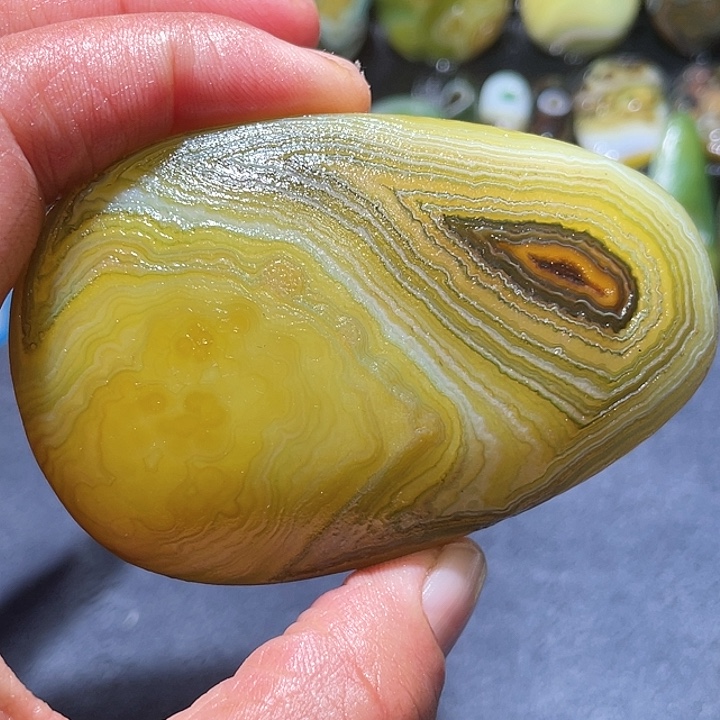 用***0玛瑙/玉髓未镶嵌珠宝奇石