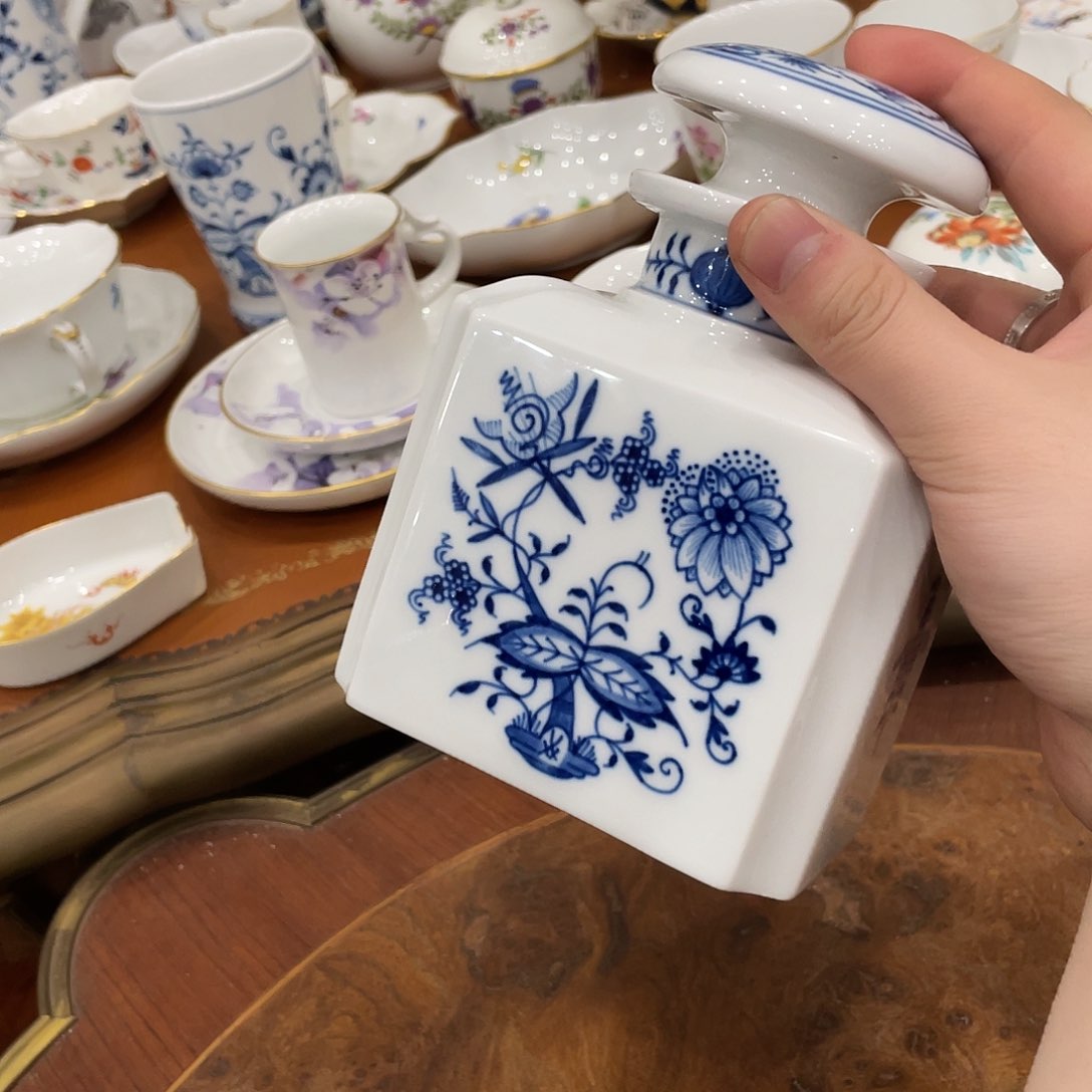 瓷片中古二等蓝洋葱茶叶罐