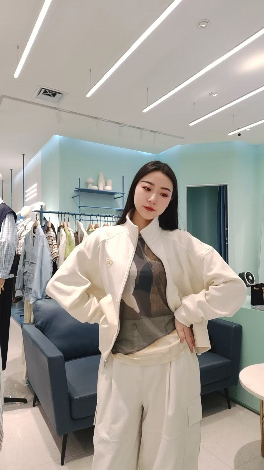 乳白色miu系训练服外套