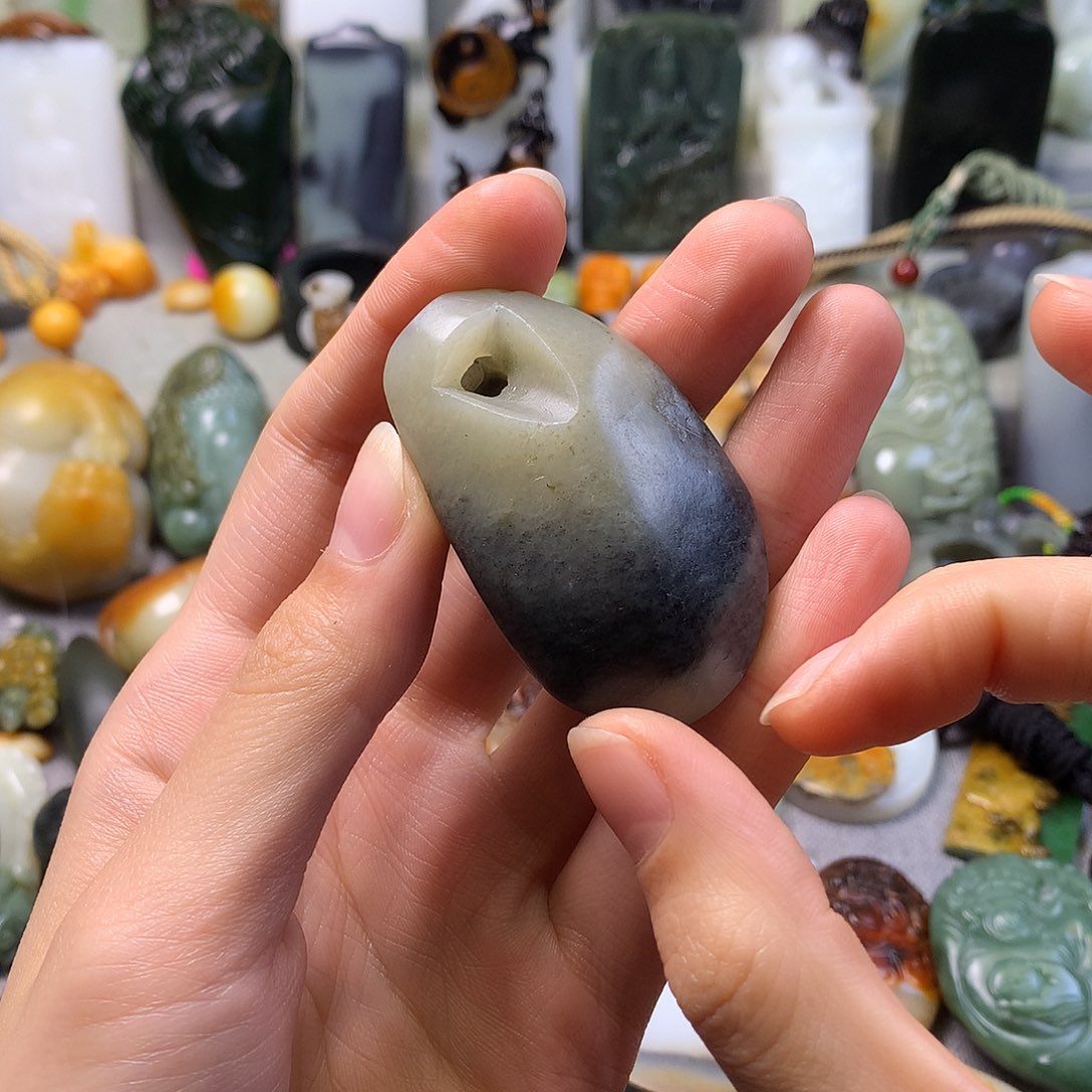 未镶嵌和田玉挂件