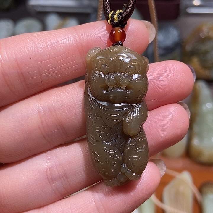 颈饰未镶嵌和田玉