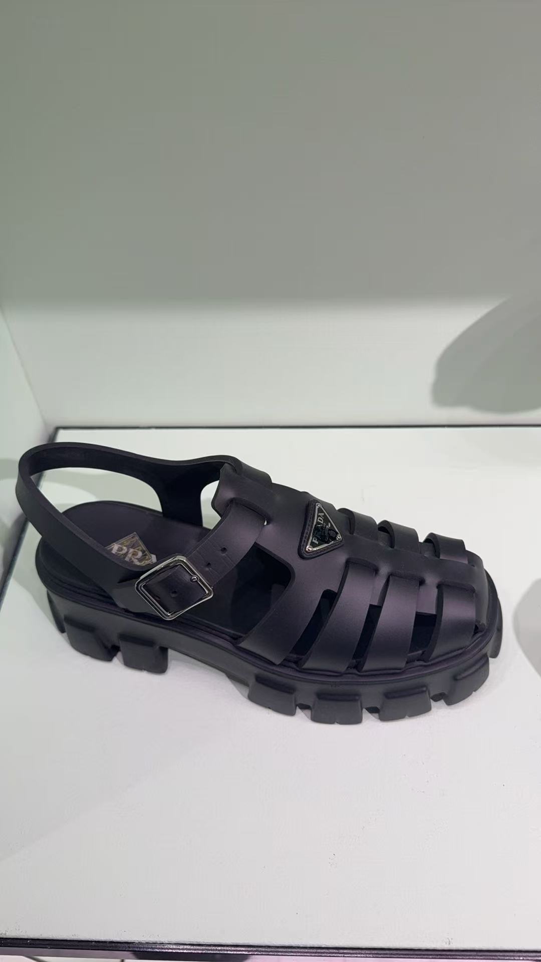 全新未使用 Prada/普拉达 女款夏季黑色编织包头凉鞋