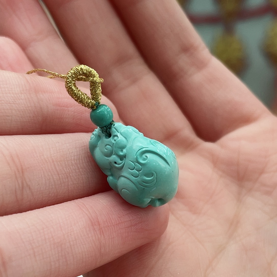 绿松石颈饰未镶嵌