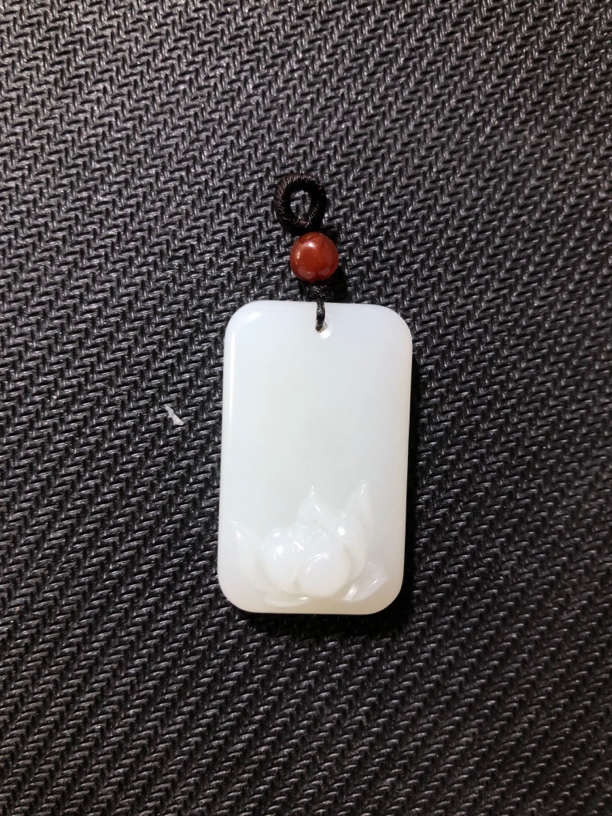 和田玉荷花小方牌