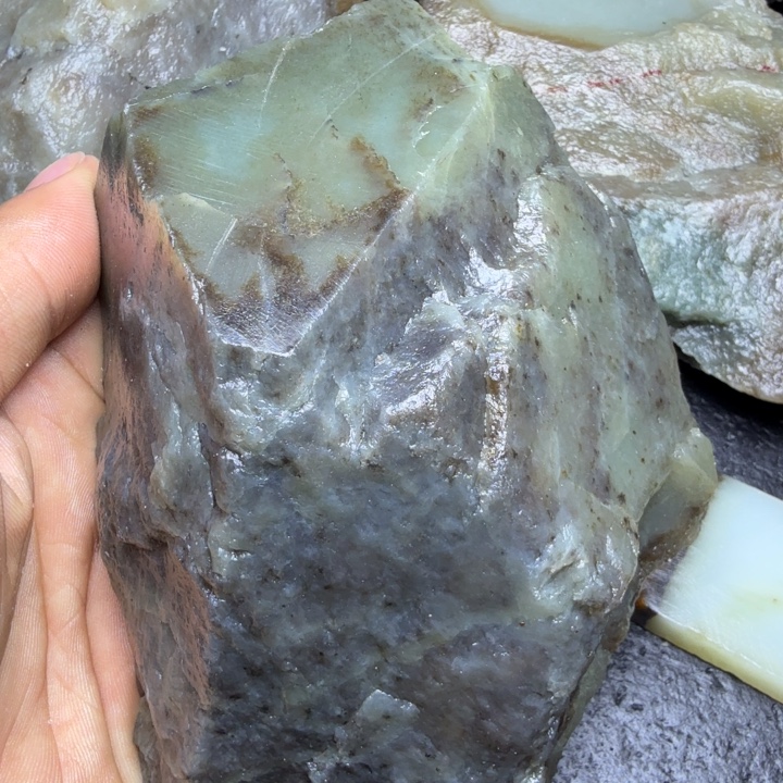 和田玉（糖玉）未镶嵌珠宝奇石