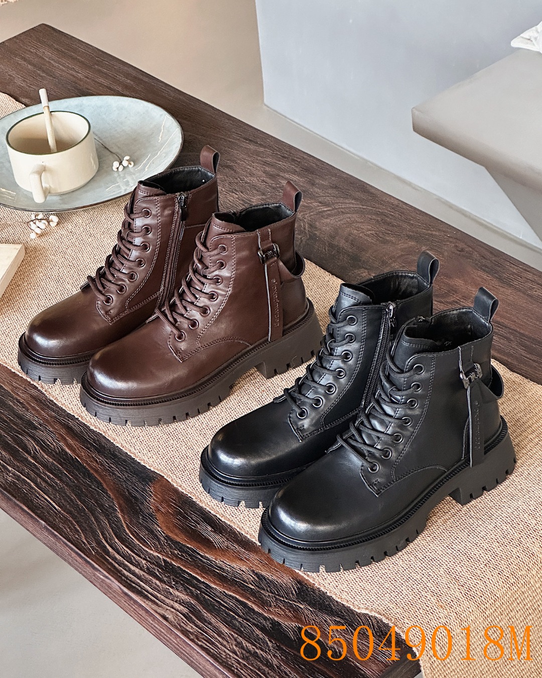 TALIA/特丽雅时尚百搭厚底加绒英伦风厚底加棉马丁靴85049018M