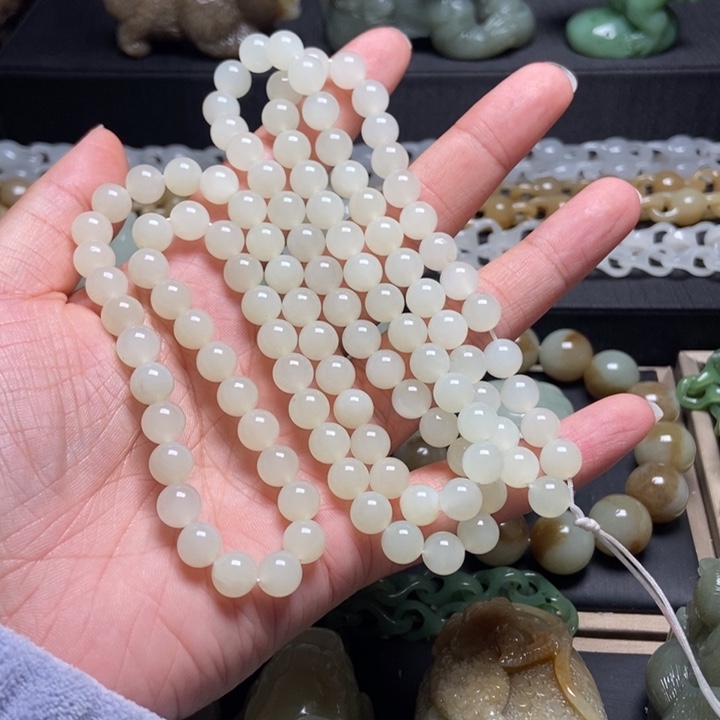 颈饰未镶嵌和田玉