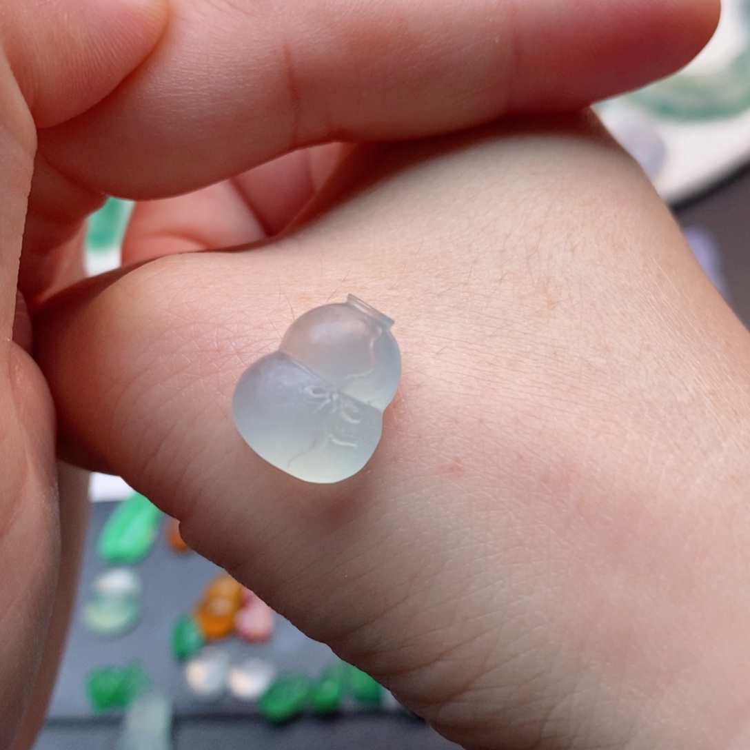 定制翡翠未镶嵌葫芦