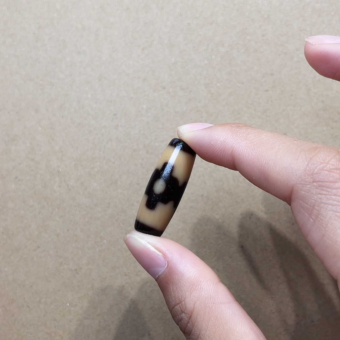 考***拉玛瑙/玉髓未镶嵌颈饰