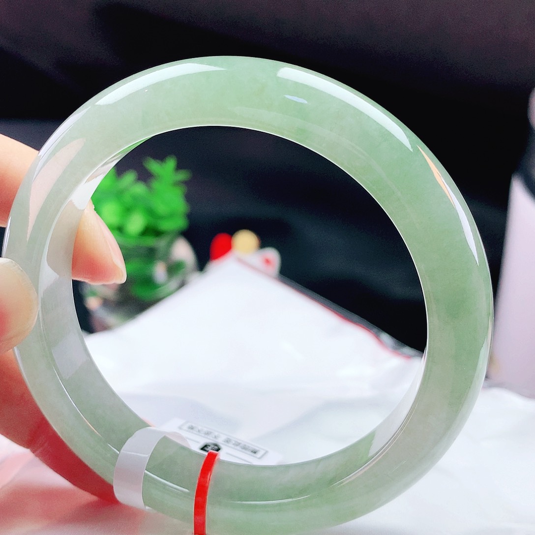 未镶嵌手镯翡翠59冰绿