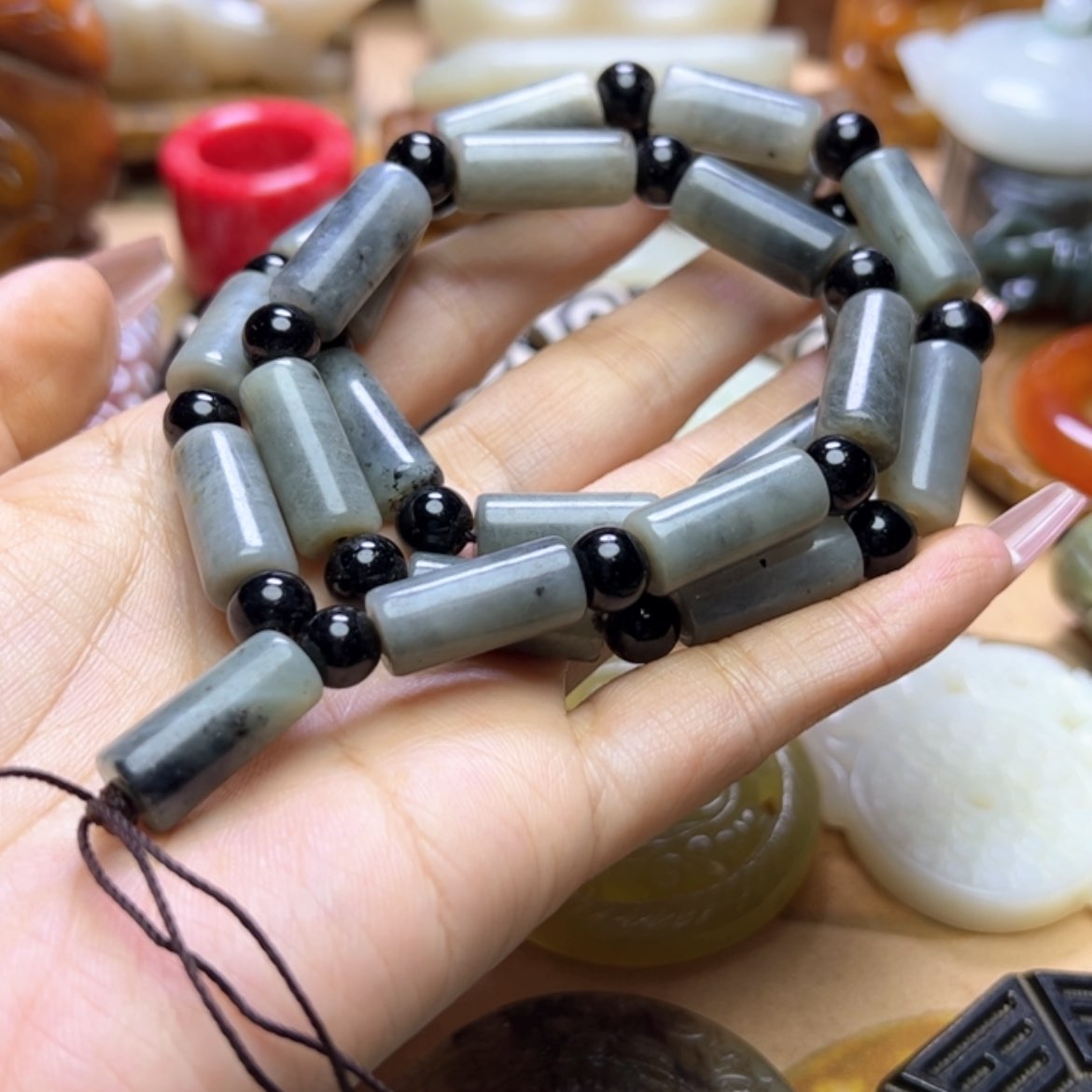 【闪购商品】蛇纹石玉颈饰未镶嵌