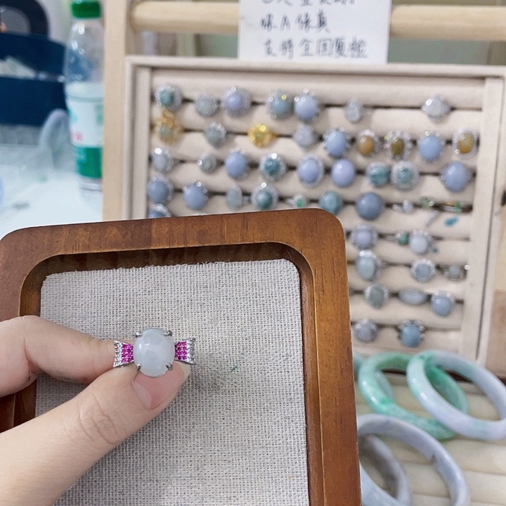 翡翠未镶嵌颈饰天然翡翠Ａ货