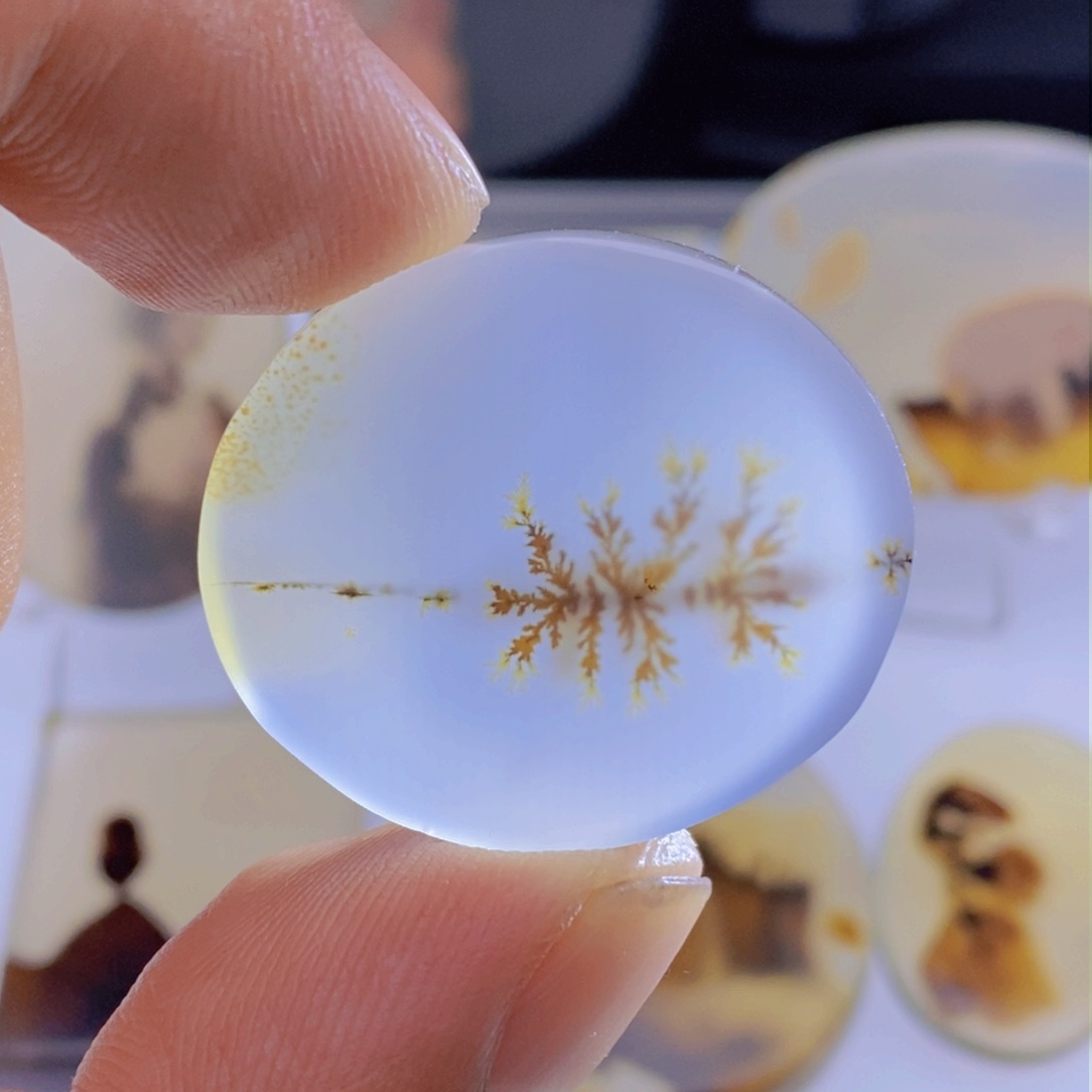 玛瑙/玉髓颈饰未镶嵌