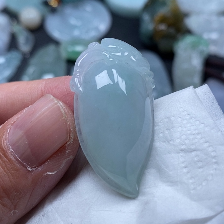 翡翠颈饰未镶嵌翡翠